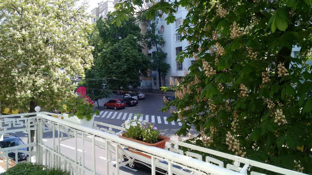 Maison Blanche Kyiv City Center Bagian luar foto